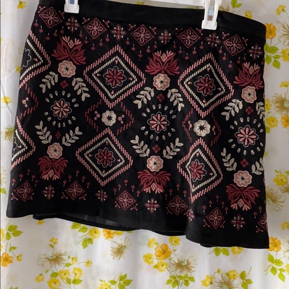 Andree Dresses & Skirts - Stitched pink floral mini skirt